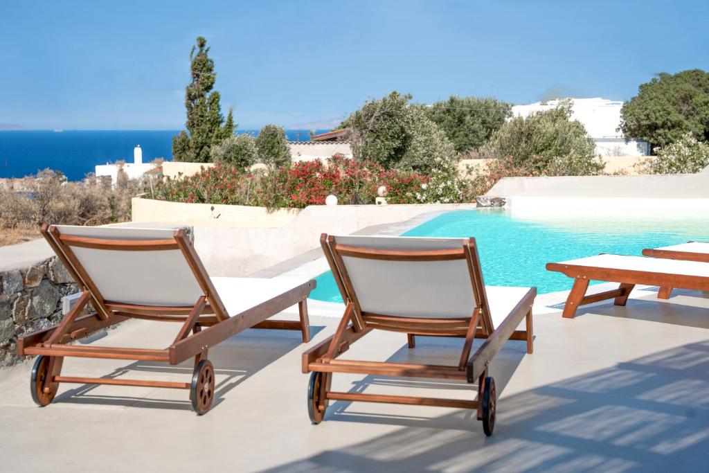 Πισίνα στο ή κοντά στο DIPOLIS luxury apartments Syros