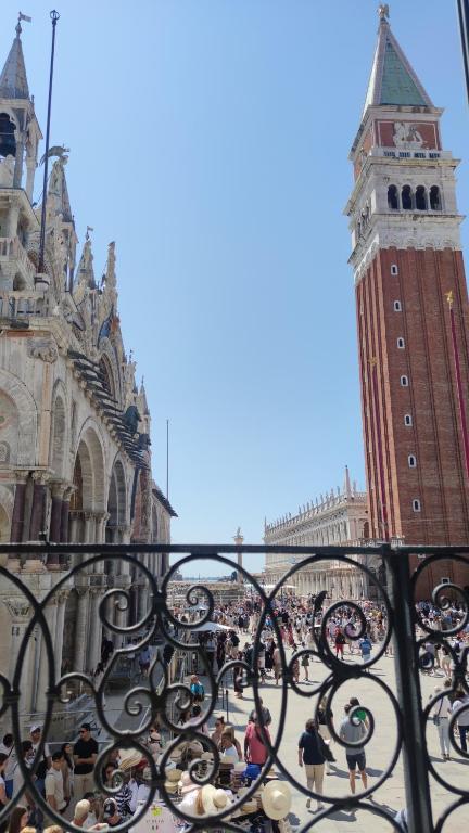 Rowery dostępne w obiekcie Bellevue Luxury Rooms - San Marco Luxury lub w pobliżu