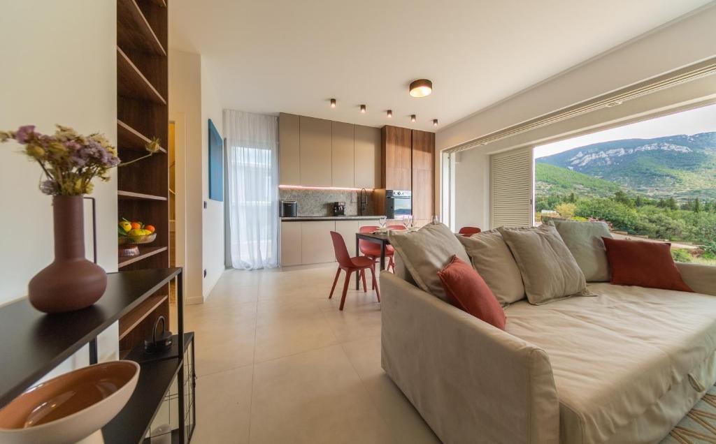 Nespecifikovaný výhled na hory nebo výhled na hory při pohledu z apartmánu