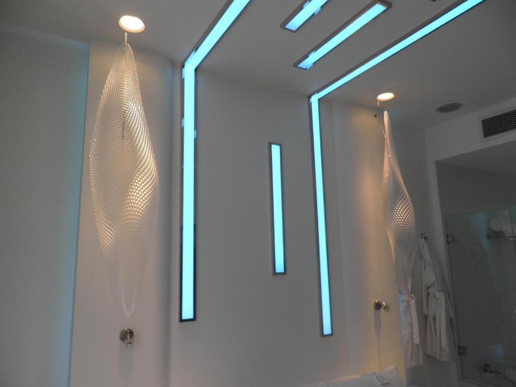 Andromeda Hotel Thessaloniki - Suíte Com Banho De Spa