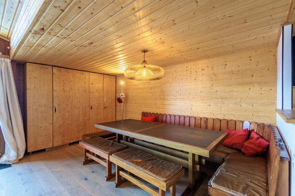 Posezení v ubytování Superbe appartement, en 2 parties, au centre d'Anzère