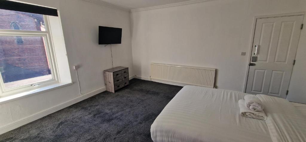 APARTMENT IN CENTRAL BARNSLEY - Deluxe Double Room
