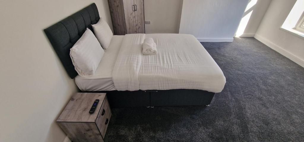 Postel nebo postele na pokoji v ubytování APARTMENT IN CENTRAL BARNSLEY