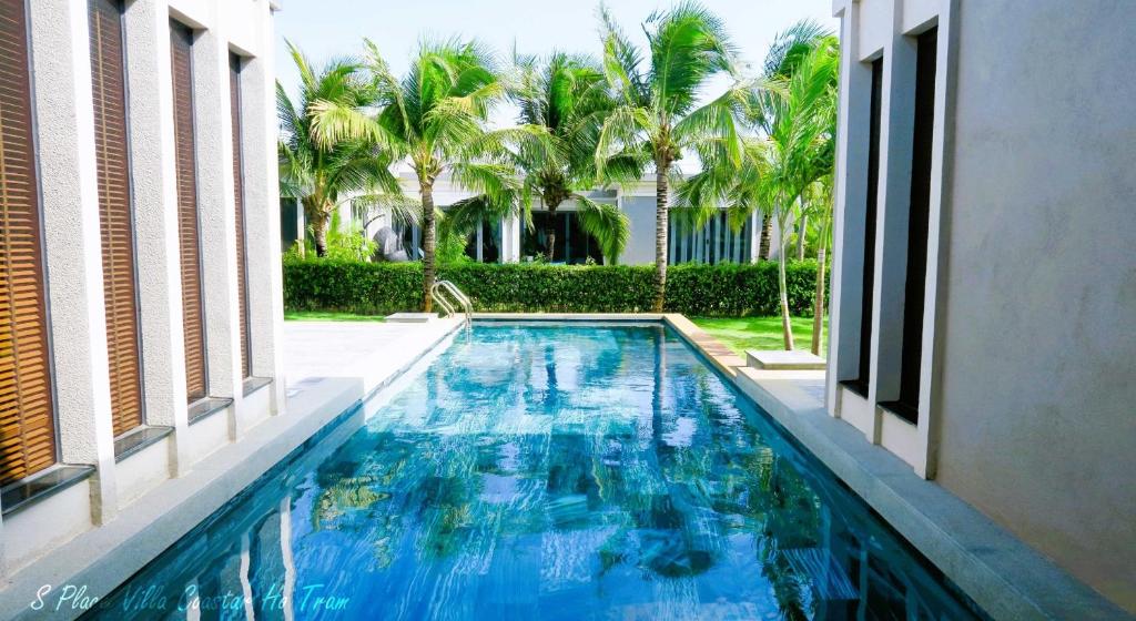Bazén v ubytování HỒ TRÀM 07 - Biệt thự Villa cao cấp Hồ Tràm ll pool bbq gần biển nebo v jeho okolí