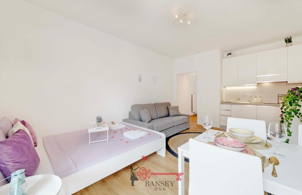 Violet Suite 5 Lugano City for 3 Guest -By EasyLife Swiss - Resim 5