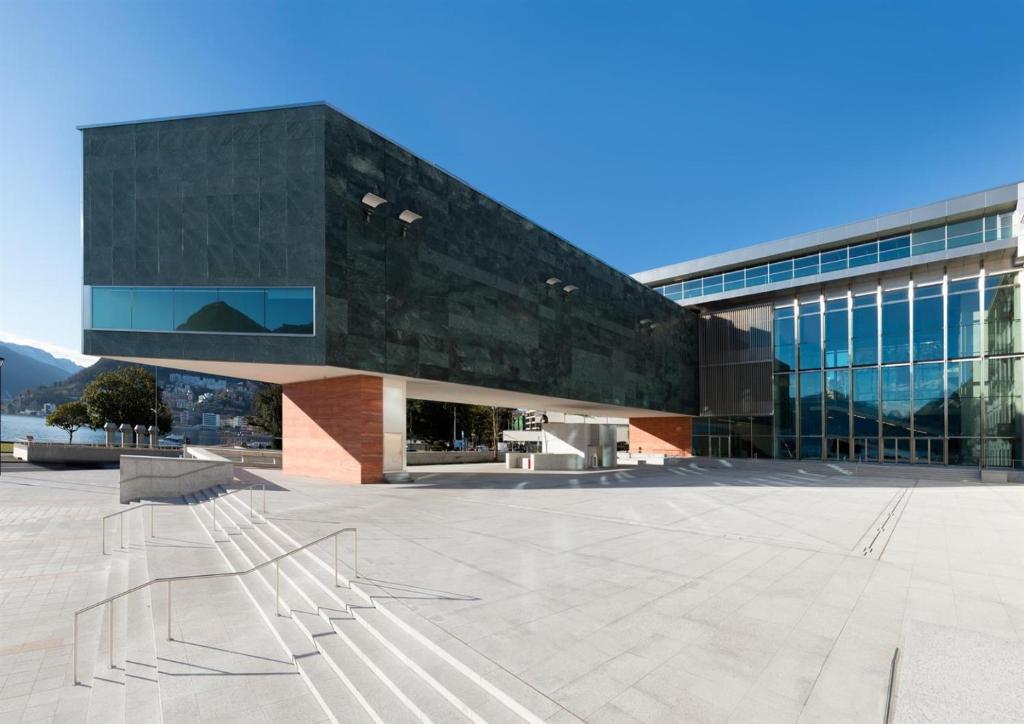 Violet Suite 5 Lugano City for 3 Guest -By EasyLife Swiss - Resim 40