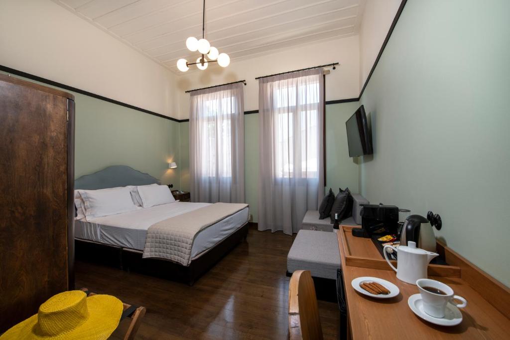 Mosaic Venetian Harbour Suites - 1