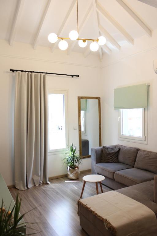 Φωτογραφία από το άλμπουμ του Theane blue -Private outdoor parking on site στην Καβάλα