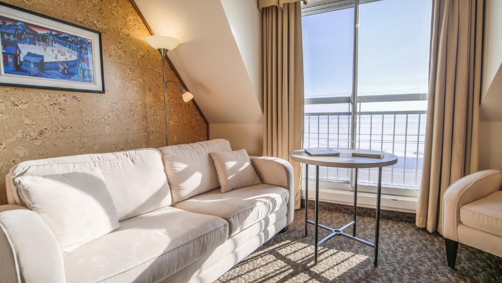 Un lugar para sentarse en Manoir Belle Plage