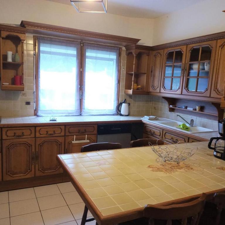 Kuchyň nebo kuchyňský kout v ubytování Gîte du petit chemin