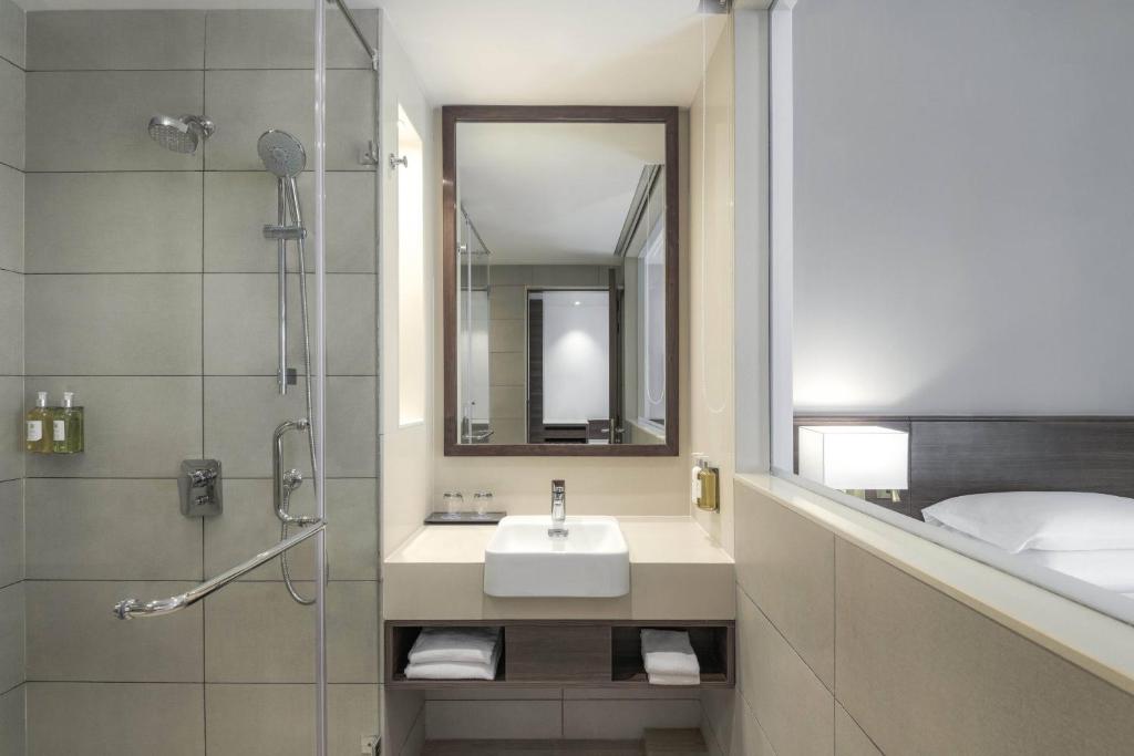 Koupelna v ubytování Fairfield by Marriott Goa Benaulim