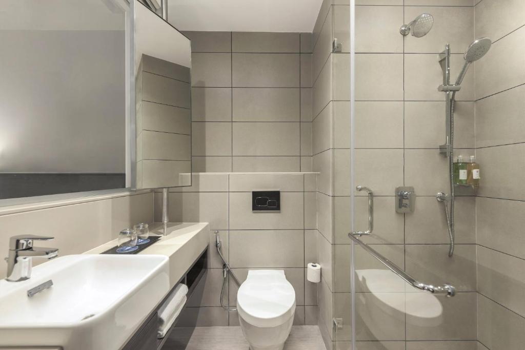 Koupelna v ubytování Fairfield by Marriott Goa Benaulim