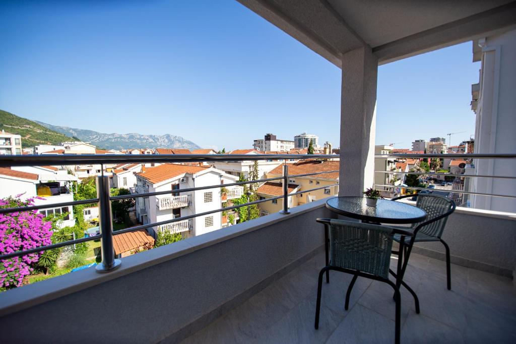 Balcone o terrazza di Apartments Sirena - Modern stay with free parking