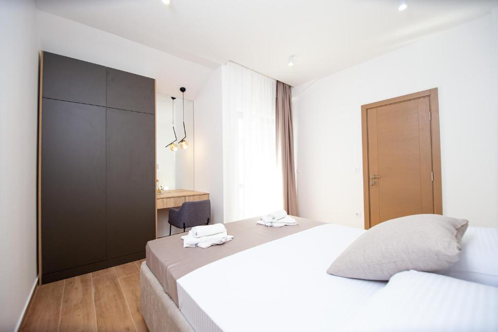Letto o letti in una camera di Apartments Sirena - Modern stay with free parking