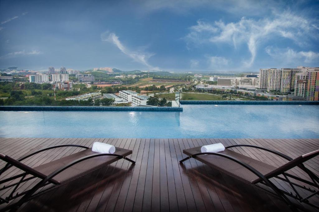 Bazén v ubytování Citadines DPulze Cyberjaya nebo v jeho okolí