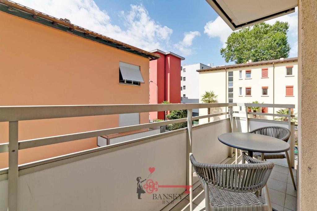 Violet Suite 5 Lugano City for 3 Guest -By EasyLife Swiss - Resim 12