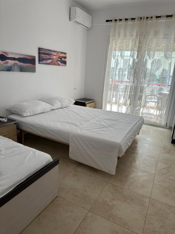 Sunflower apartment - Image 2