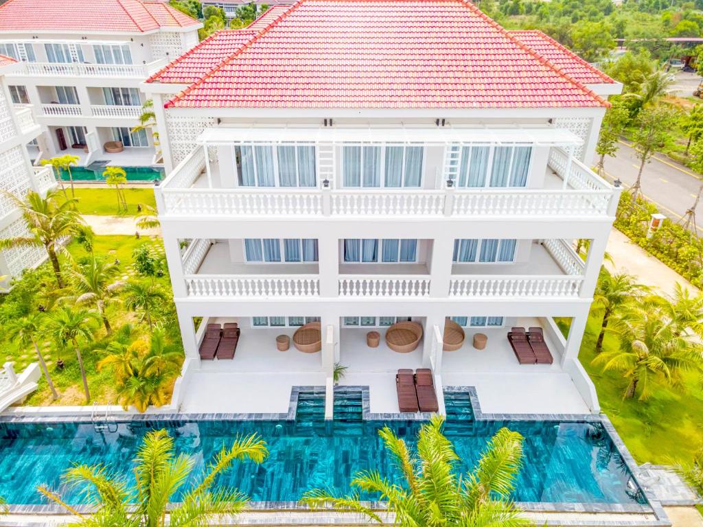 Bazén v ubytování Mercury Phu Quoc Resort & Villas nebo v jeho okolí