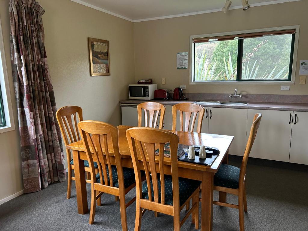 Kuchyň nebo kuchyňský kout v ubytování Kiwi Park Motels