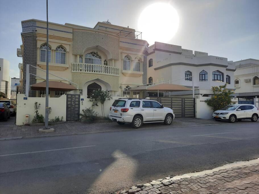 JAM Villa for daily, weekly and monthly rent, Ghubrah Precios