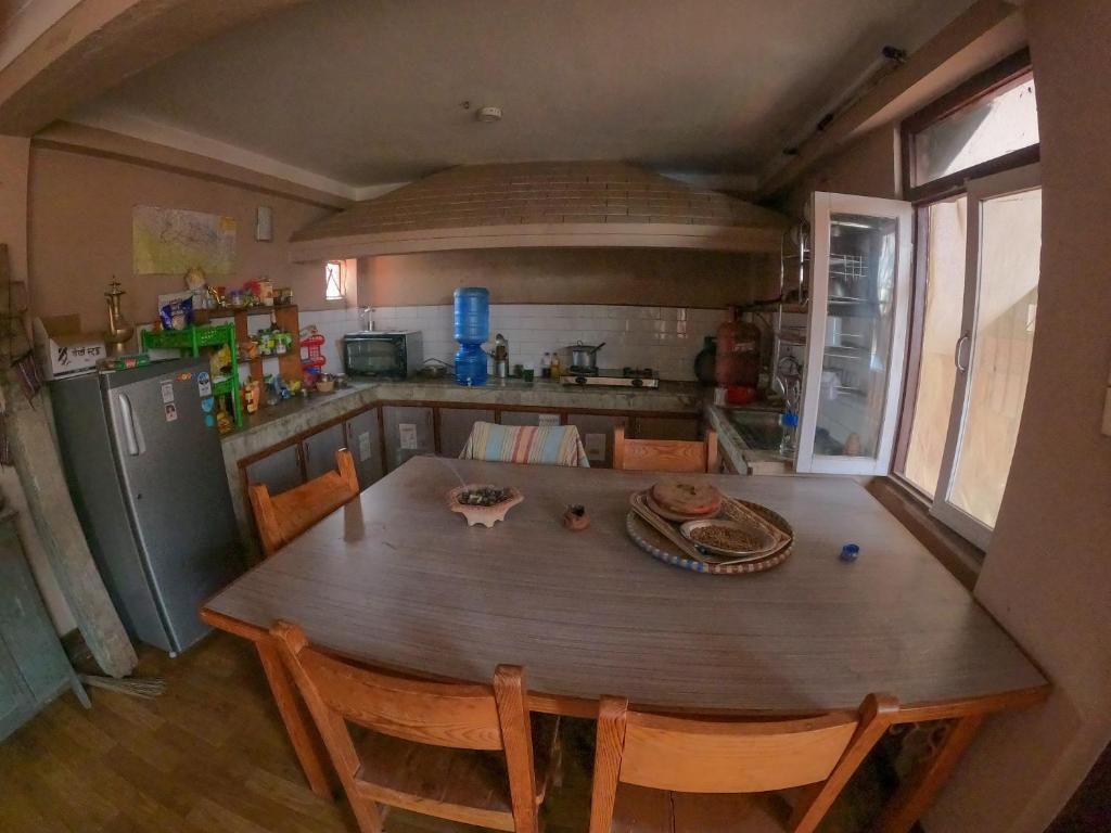 Köök või kööginurk majutusasutuses Shekhar's Shared Home