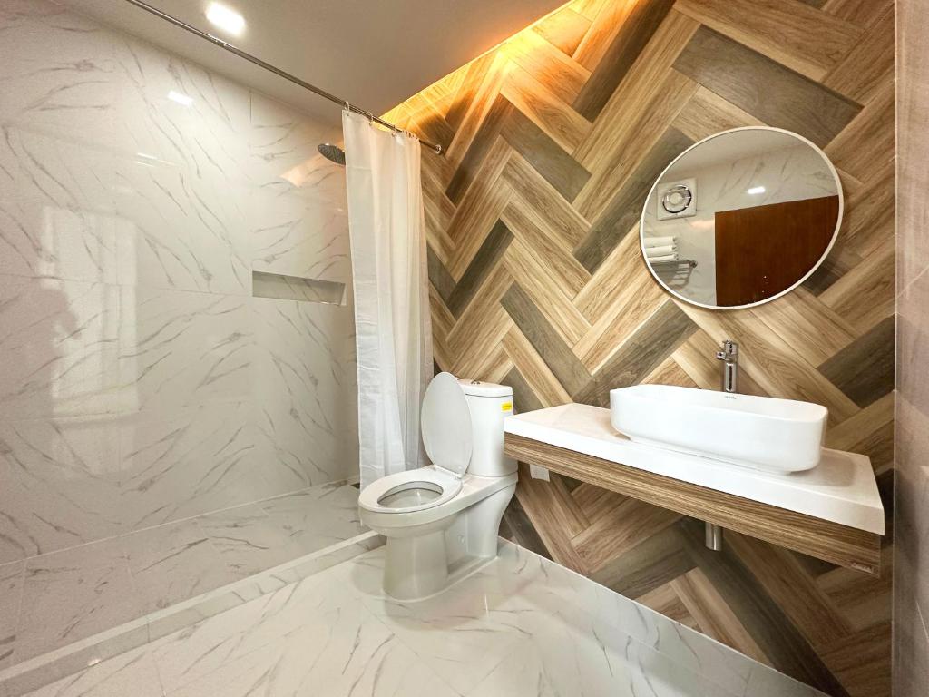 Plernpetch Hotel - 12