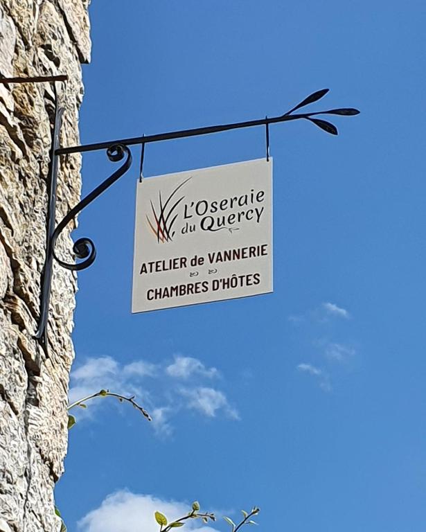 Certifikát, hodnocení, plakát nebo jiný dokument vystavený v ubytování L'Oseraie du Quercy