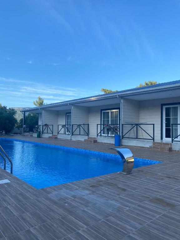 Galeriebild der Unterkunft CanBey Apartları in Adrasan