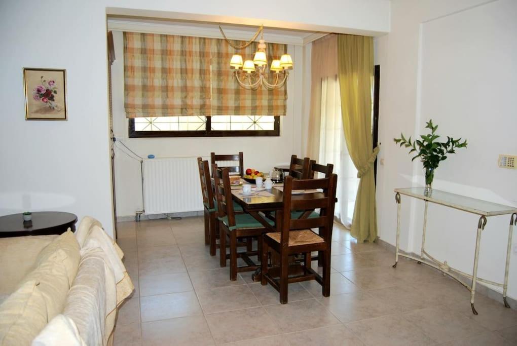 Posezení v ubytování Luna Apartment, Rafina