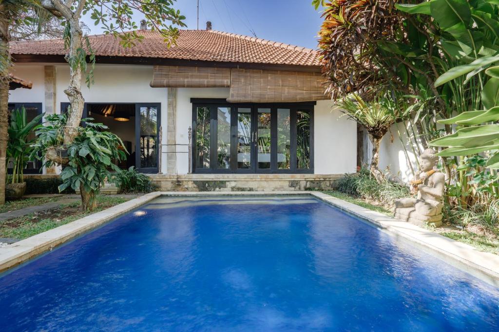 Villa Nostra – Beautiful 3BR Villa in secluded & quiet parts of Canggu