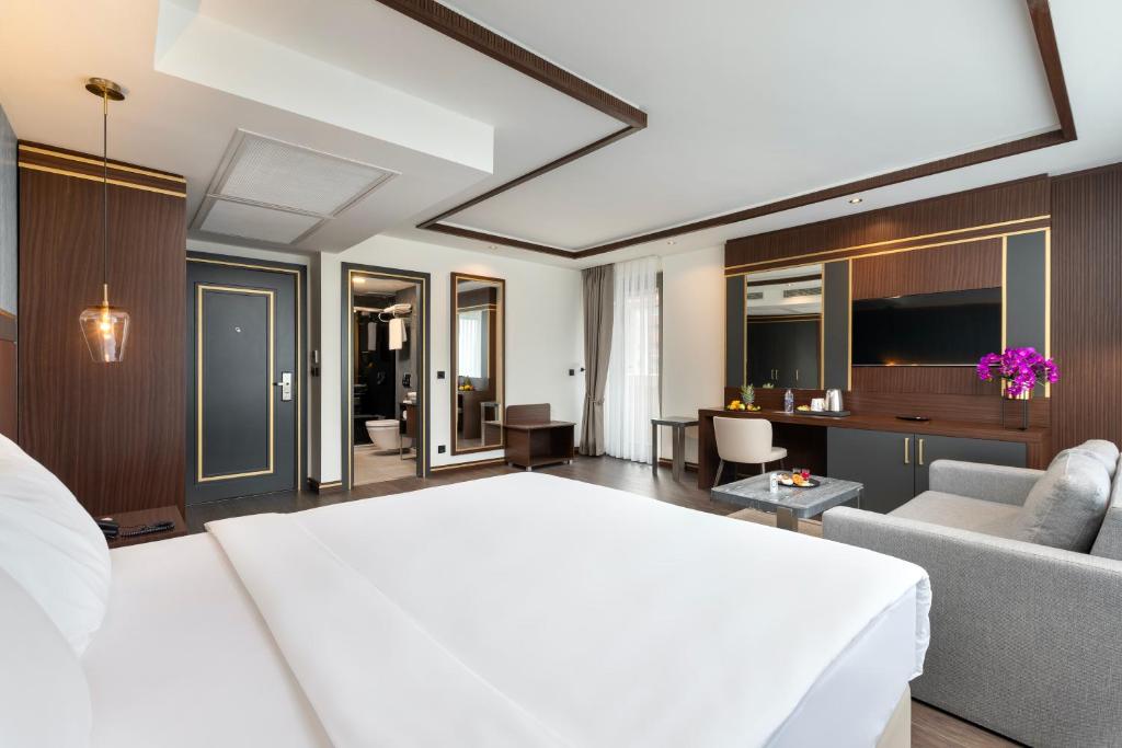 Miracle Istanbul Asia Airport Hotel & Spa - Premium Business Executive Room