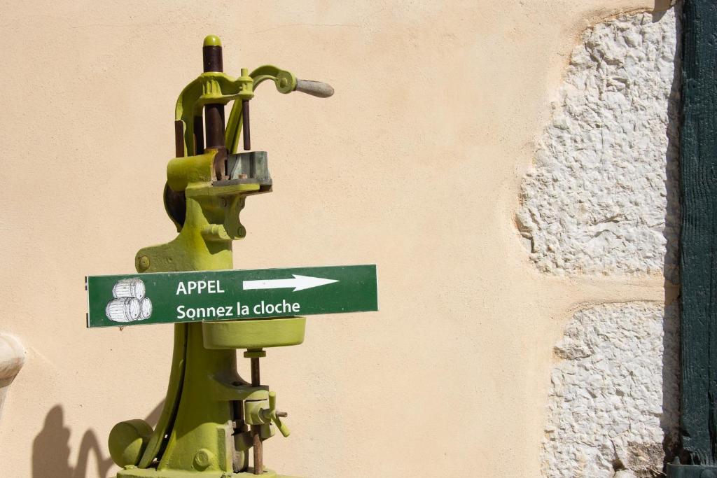 Certyfikat, podpis lub inny dokument wystawiony w obiekcie Domaine des Granges Longes