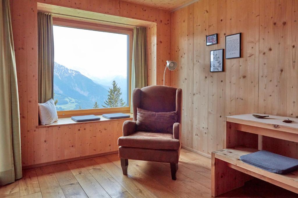 Nespecifikovaný výhled na hory nebo výhled na hory při pohledu z hotelu
