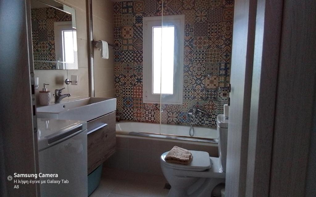 Zdjęcie z galerii obiektu Villa Raphael w Lixoúrion