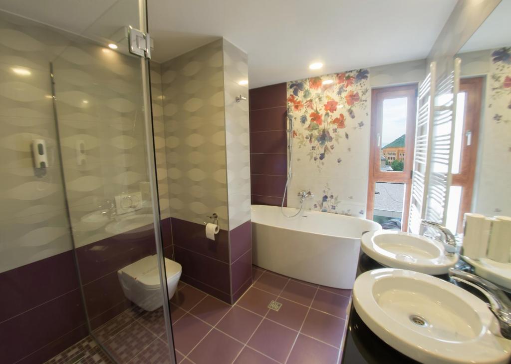 Koupelna v ubytování Hotel Mostar