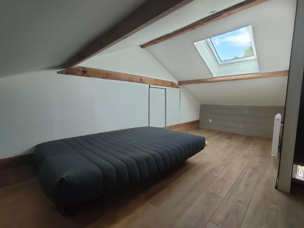 Lona, Aydat (updated prices 2024)