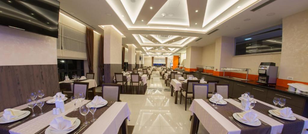 Restaurace v ubytování Hotel Mostar