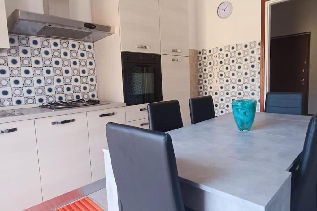 Kuchyň nebo kuchyňský kout v ubytování A casa di Cris