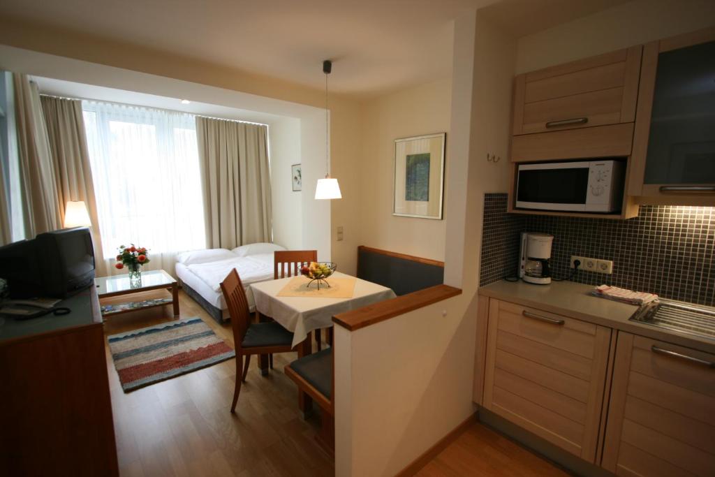 Aparthotel Tritscher - 12