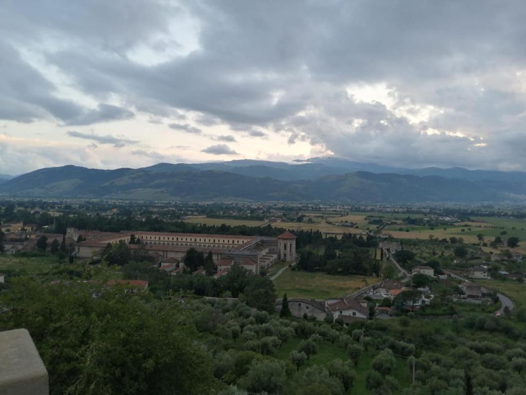 a view of a town with mountains in the background at I Trecento in Padula