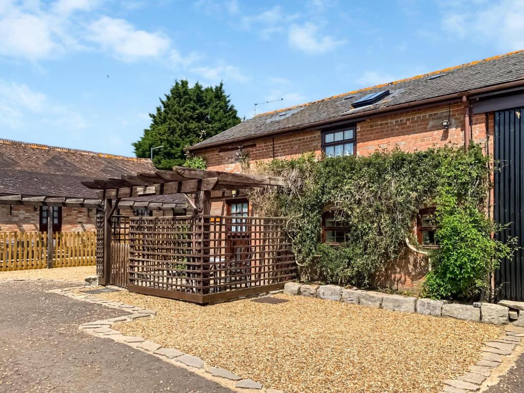 Holly Lodge Uk36321, Lytchett Matravers (updated prices 2024)