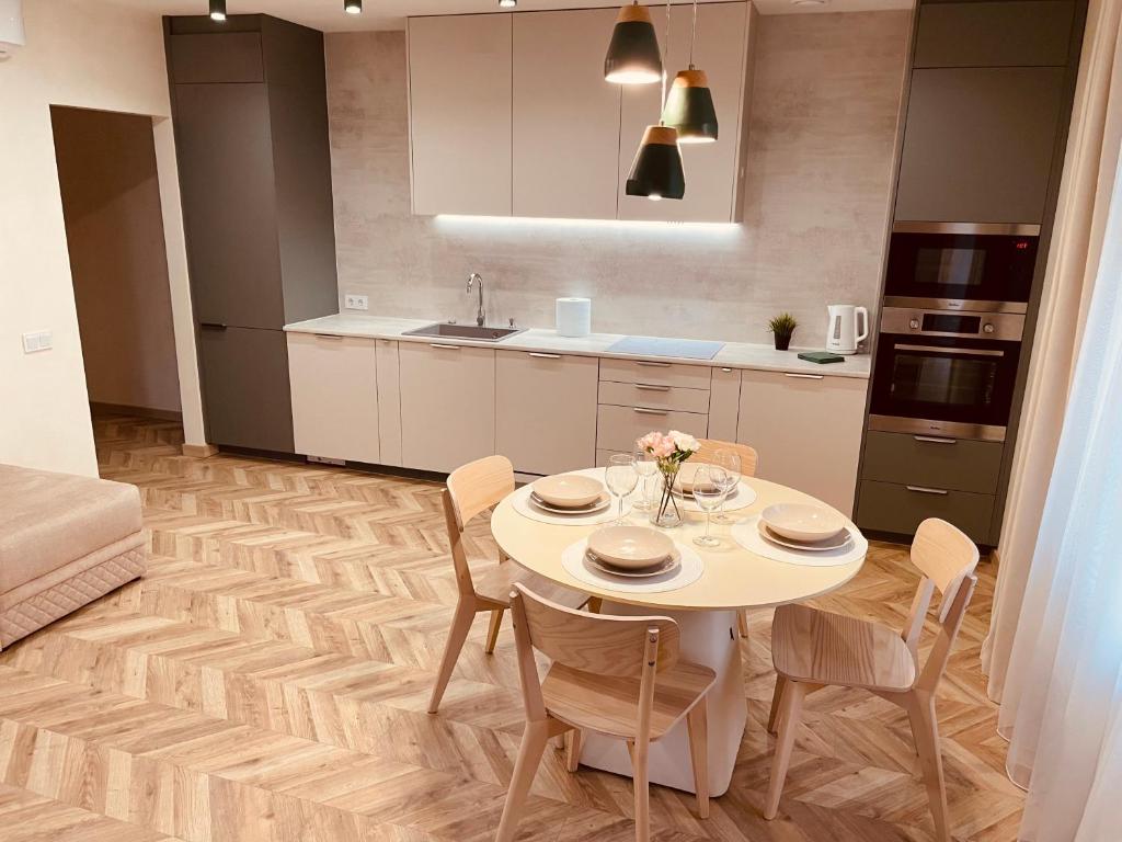 KOBIELA APARTMENTS Family Delux KTW City Center - 5