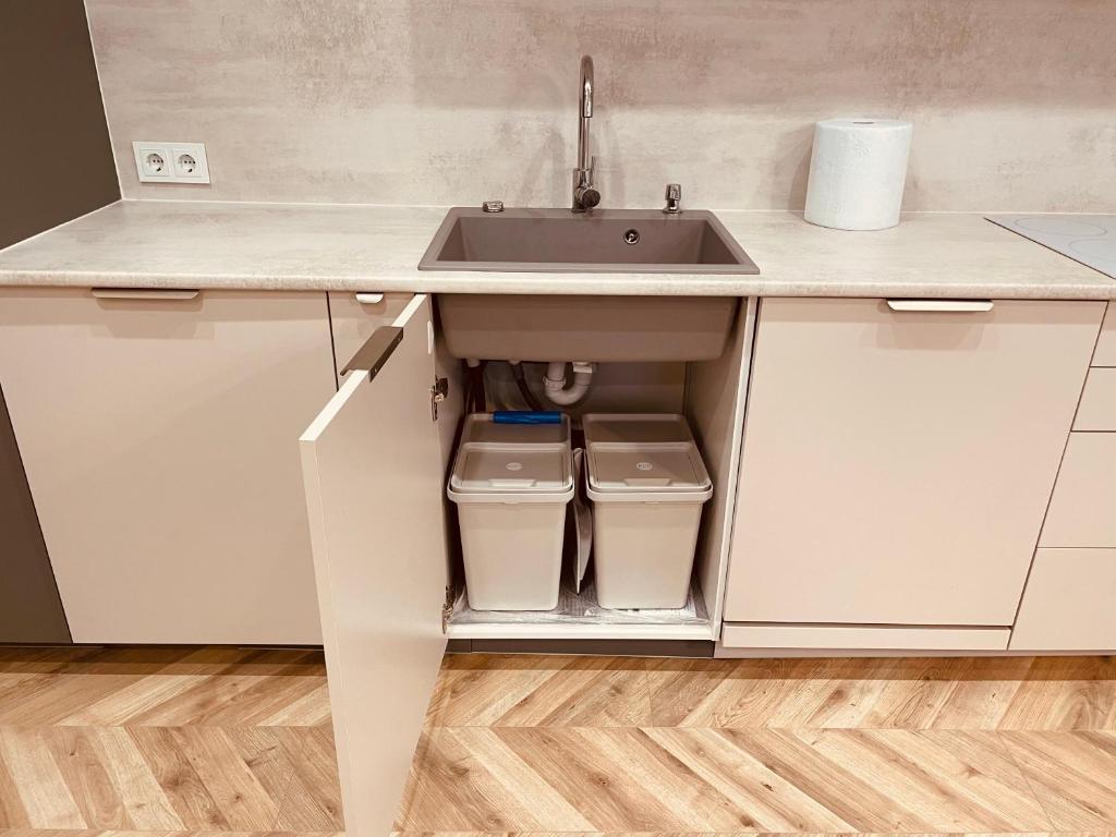 KOBIELA APARTMENTS Family Delux KTW City Center - 18