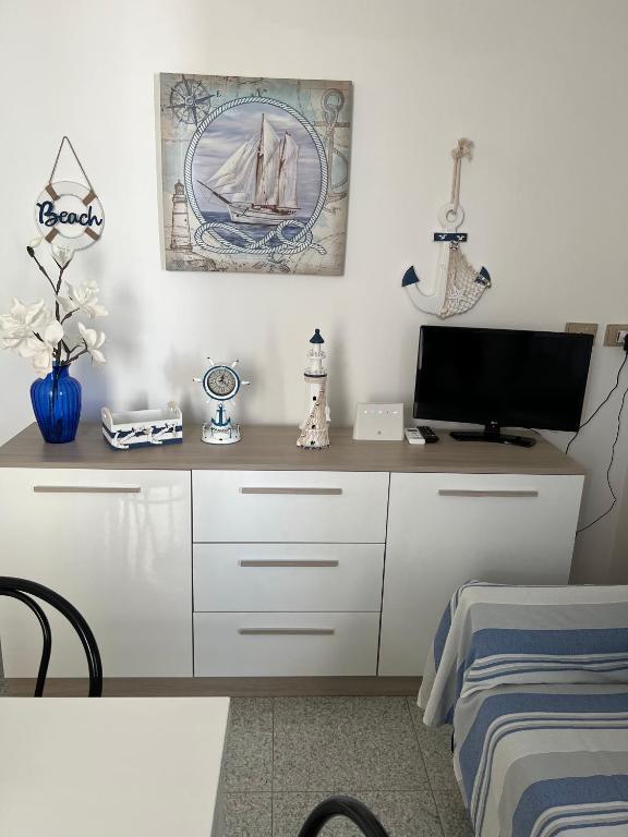 A television and/or entertainment centre at dimora la torre