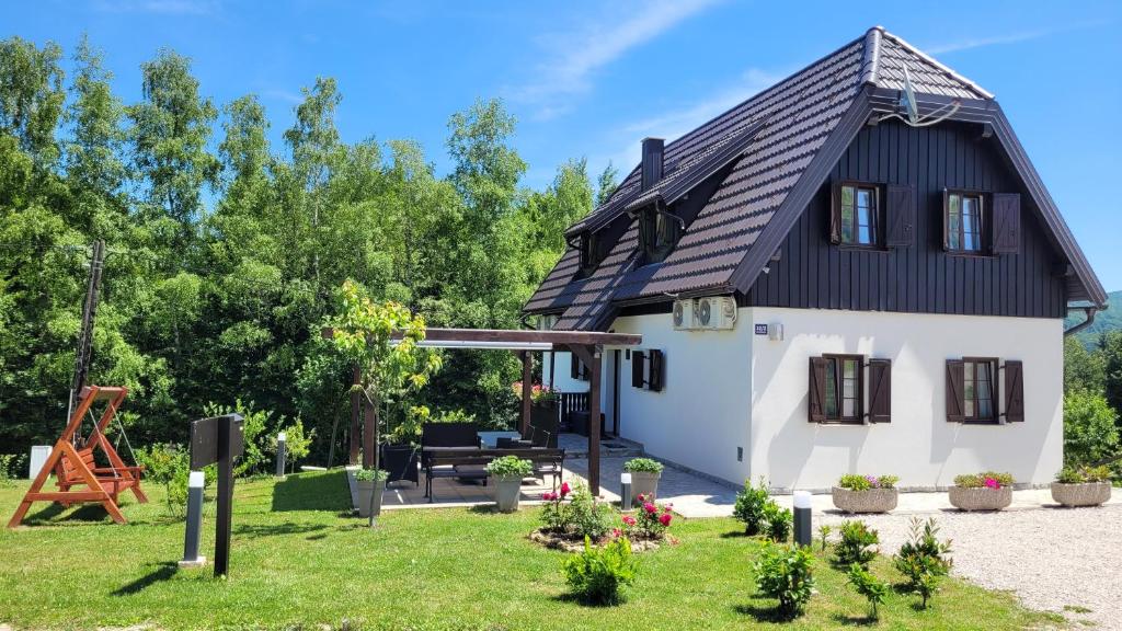 Vonkajšia záhrada v ubytovaní B&B Plitvice Lakes Villa Mija