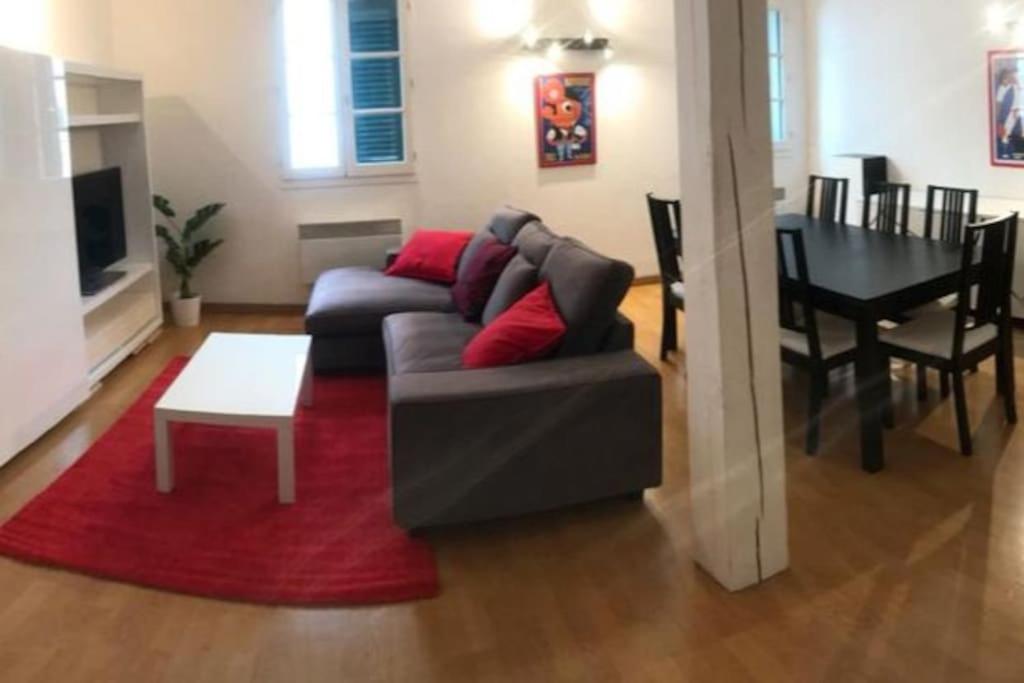 Posezení v ubytování appart 3 chambres 76m2 centre historique