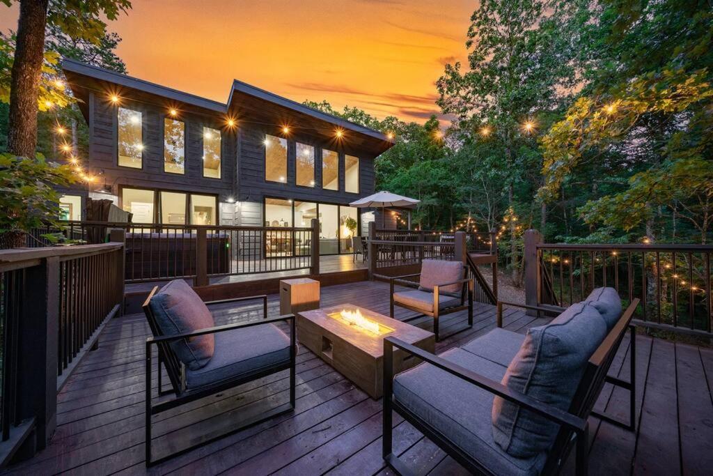 HGTV Cabin/Secluded 2 Acres/Mini Putt & Ping Pong!, Stephens Gap ...