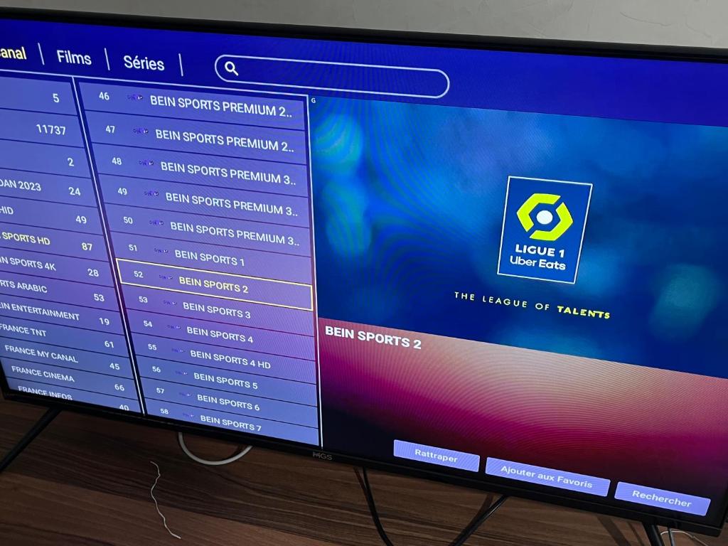TV a/nebo společenská místnost v ubytování Residence Mly youssef appart
