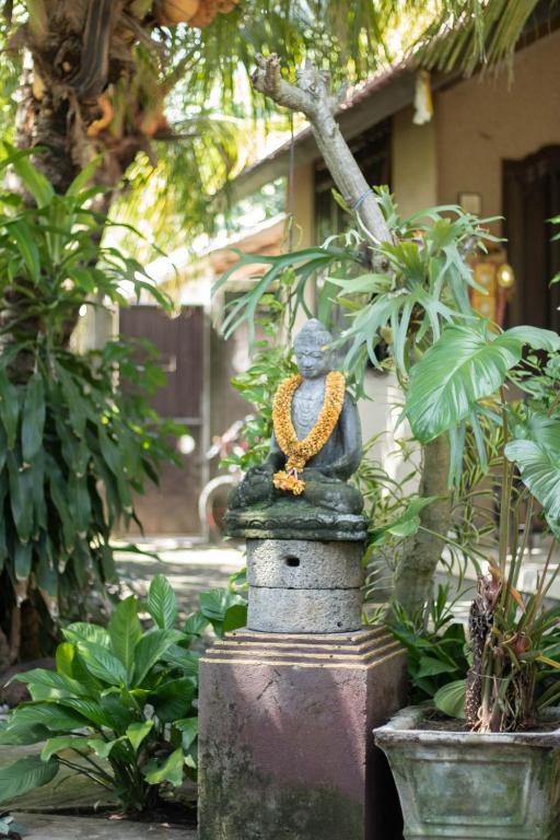 Zahrada ubytování Giri Sari Guest House Pemuteran Bali