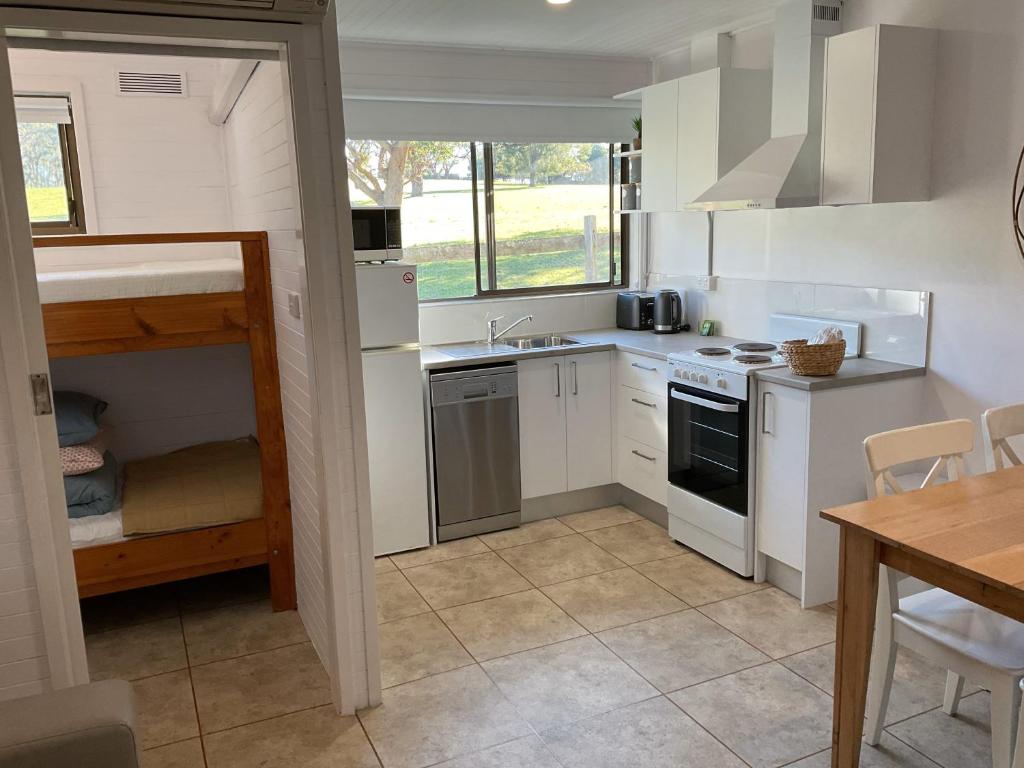 Kuchyň nebo kuchyňský kout v ubytování Marlo Hideaway